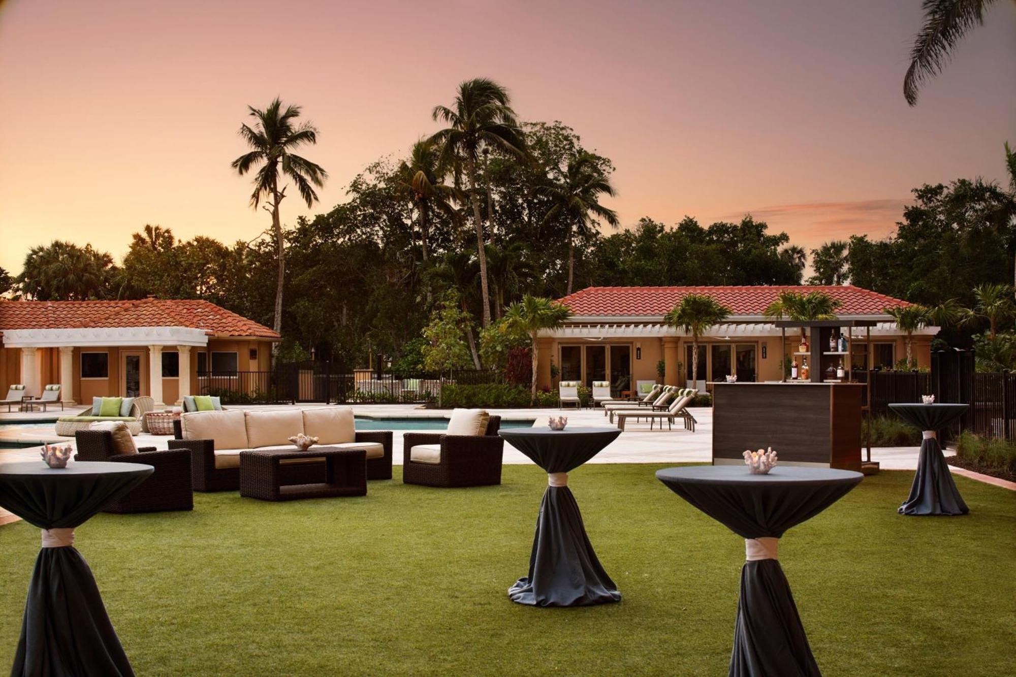 Hotel The Ritz-Carlton Naples Pine Ridge Exterior foto
